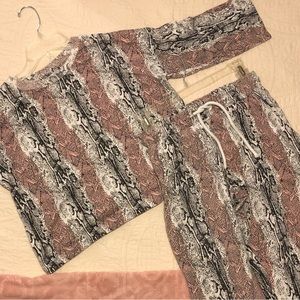 Snakeskin Print Two Piece Set Long Sleeve Crop Top Blouse Size Small